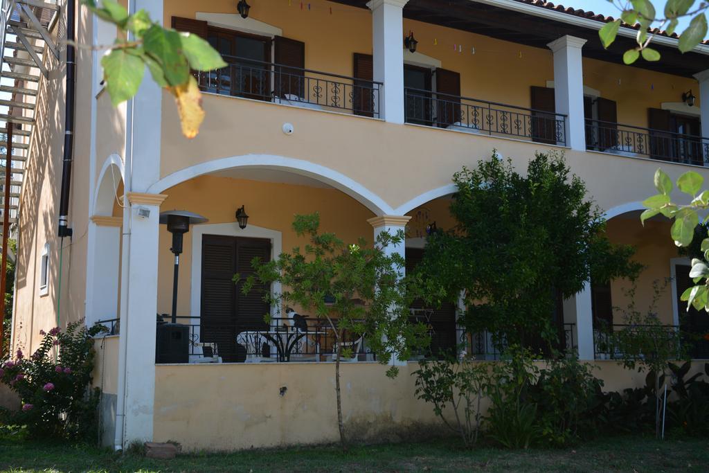 Elena - Kostas Appartement Sidárion Buitenkant foto